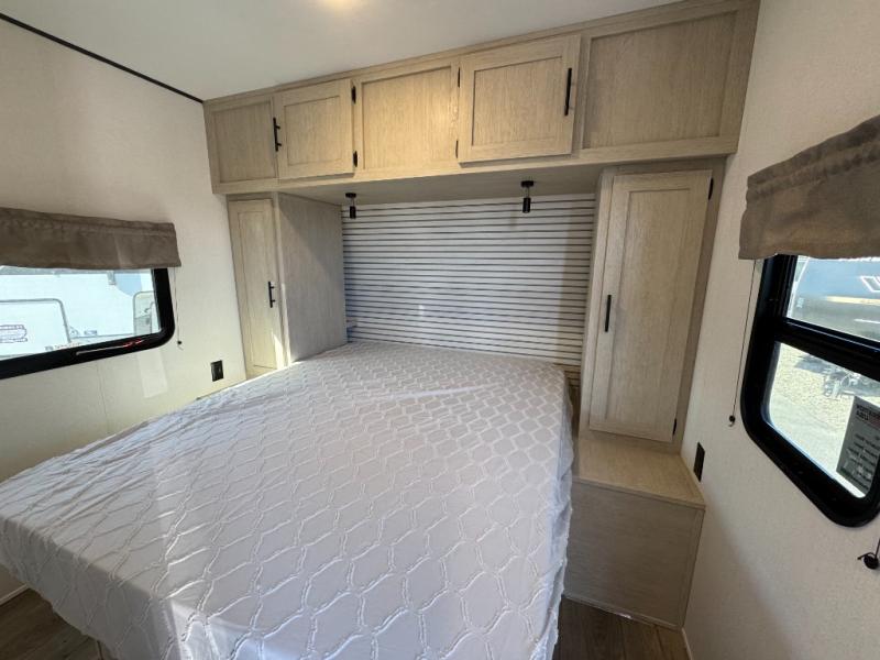 2026 Shasta RVs i-5 Edition 530BQB photo 21