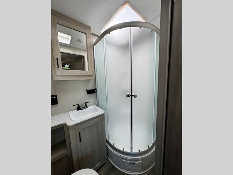 2026 Coachmen RV Catalina Legacy Edition 343BHTS 2 Queen Beds photo 24