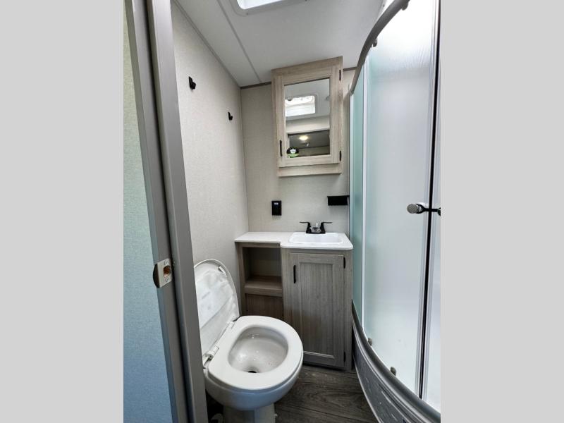 2026 Coachmen RV Catalina Legacy Edition 343BHTS 2 Queen Beds photo 25
