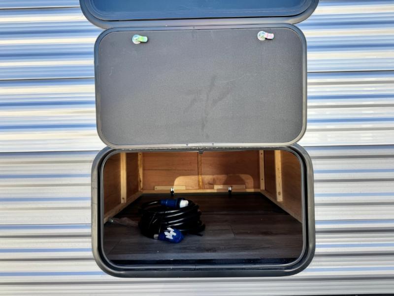 2026 Coachmen RV Catalina Legacy Edition 343BHTS 2 Queen Beds photo 41