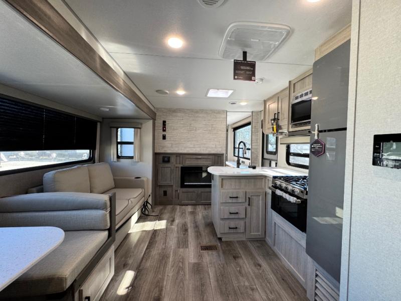2026 Coachmen RV Catalina Legacy Edition 343BHTS 2 Queen Beds photo 12