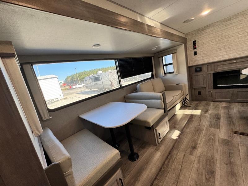 2026 Coachmen RV Catalina Legacy Edition 343BHTS 2 Queen Beds photo 11