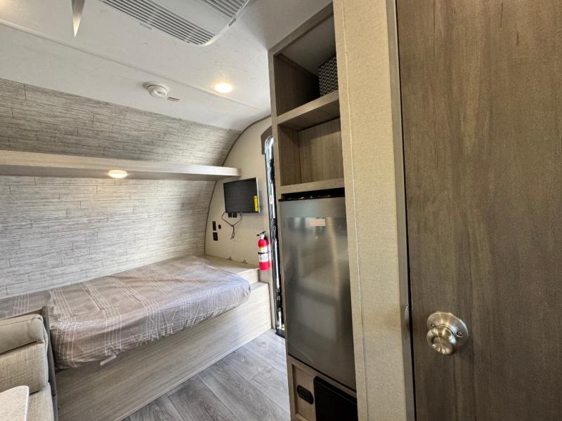 2026 Coachmen RV Catalina Summit Series 7 134RKX photo 10