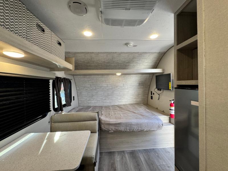 2026 Coachmen RV Catalina Summit Series 7 134RKX photo 12