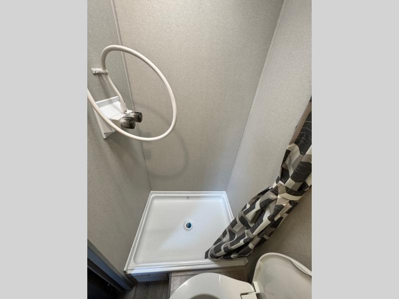 2026 Coachmen RV Catalina Summit Series 7 134RDX photo 16
