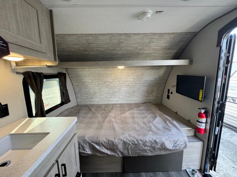 2026 Coachmen RV Catalina Summit Series 7 134RDX photo 9
