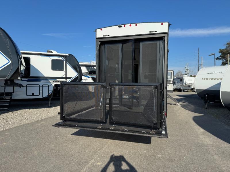 2026 Dutchmen RV Voltage V-Series 3800 Toy Hauler photo 15