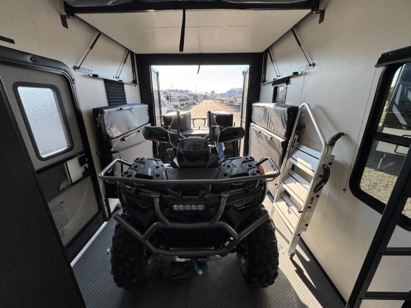 2026 Dutchmen RV Voltage V-Series 3800 Toy Hauler photo 9