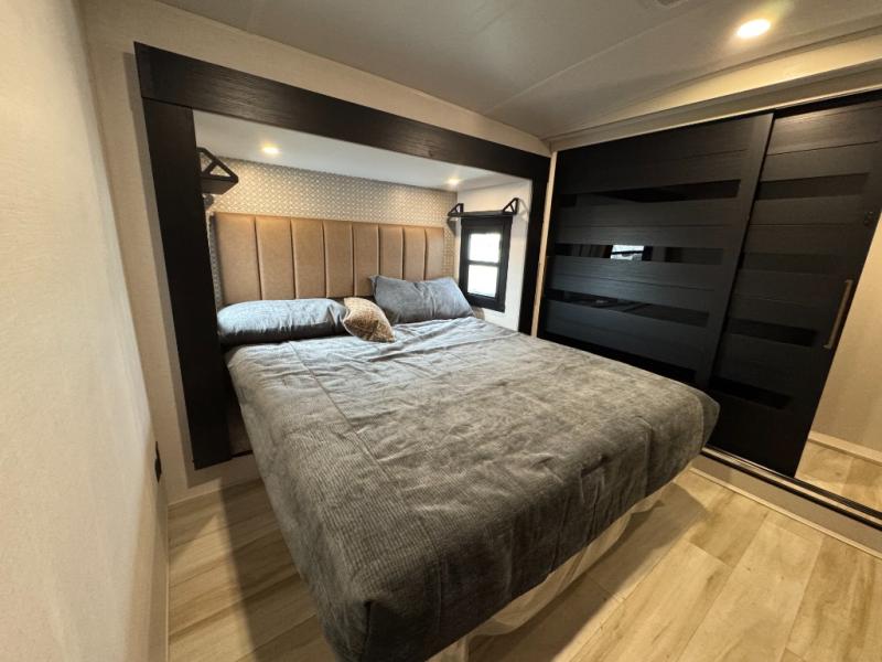 2026 Forest River RV Wildwood Heritage Glen 369BL photo 17