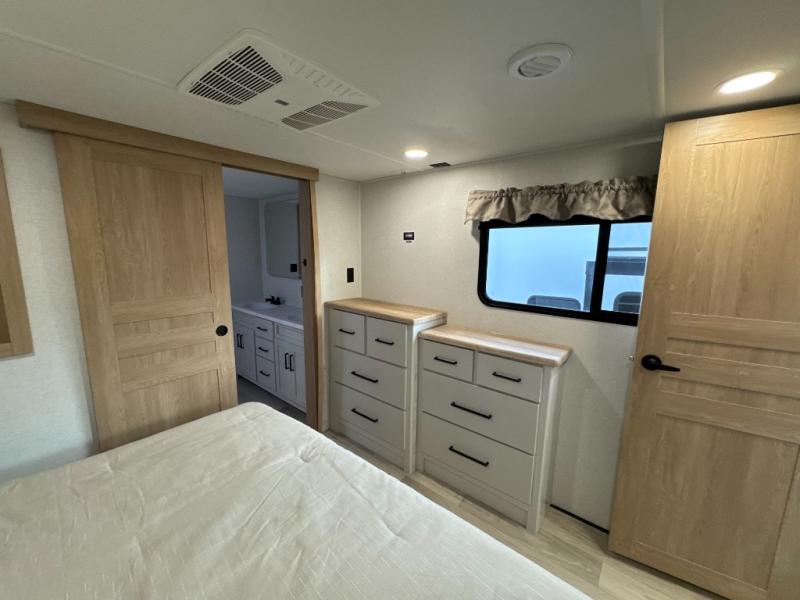 2025 Forest River RV Sierra 3900HBLR photo 31