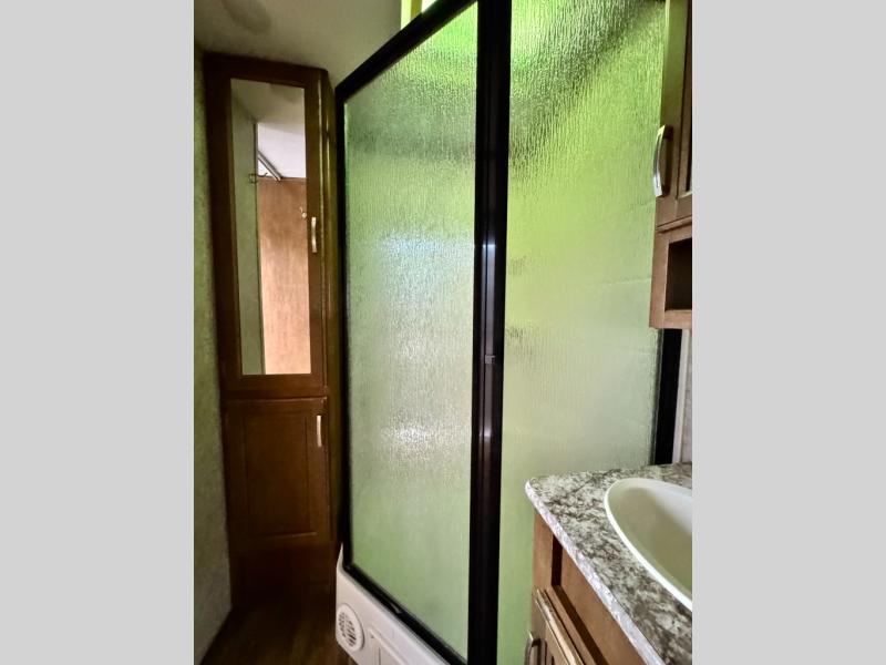 2017 Forest River RV Wildcat 251RBQ photo 24