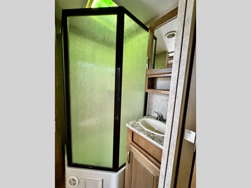 2017 Forest River RV Wildcat 251RBQ photo 25