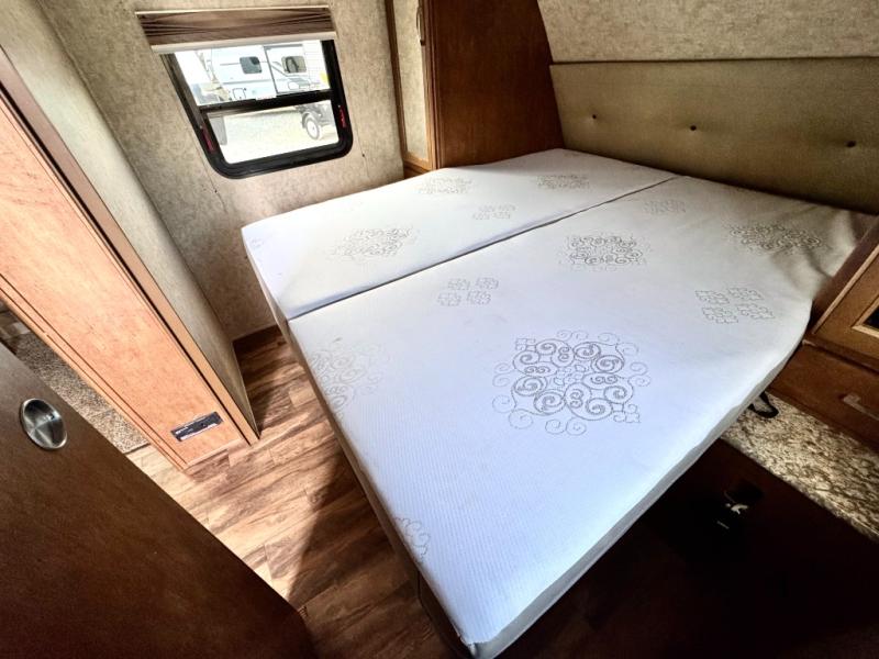 2017 Forest River RV Wildcat 251RBQ photo 17