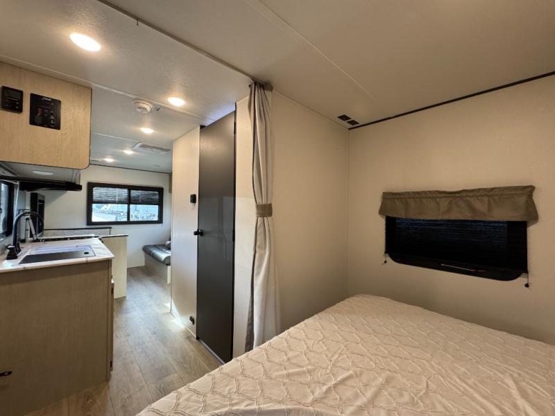 2026 Shasta RVs i-5 Edition 521CK photo 12