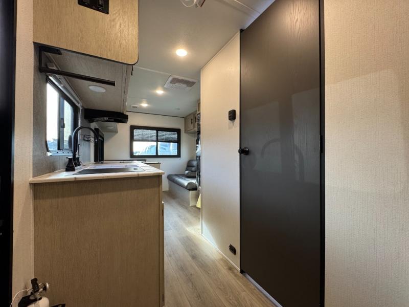 2026 Shasta RVs i-5 Edition 521CK photo 5