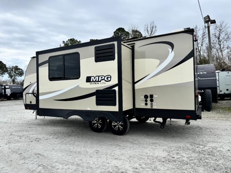 2018 Cruiser MPG 2120RB photo 4